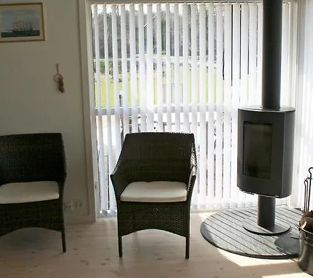 Semesterbostad Three-bedroom Holiday In Nexo 30